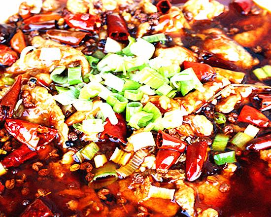 In hot soup-Sliced Pork in chilli soup (Spicy)（水煮肉片，辣）